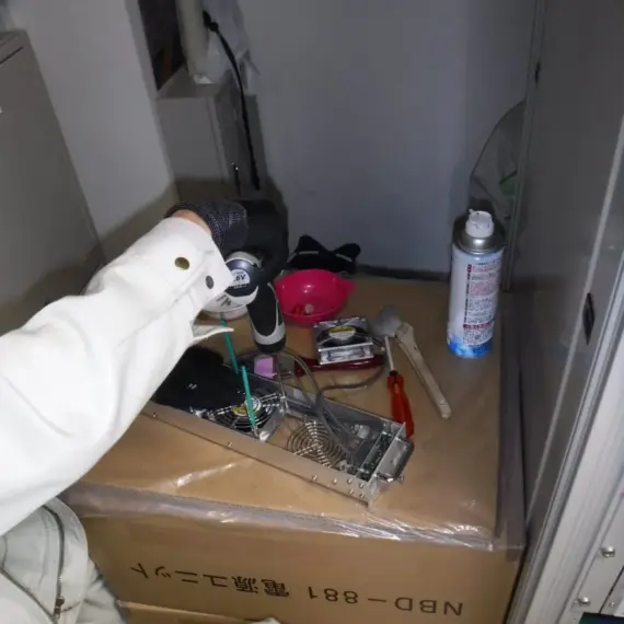 放送機の補修工事