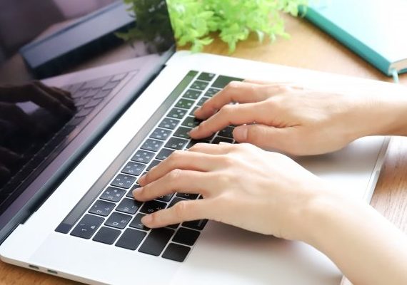 田中電気の法人携帯サポート事務が感じる「寄り添う」仕事のやりがい