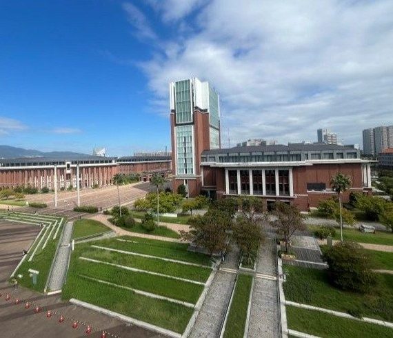 神戸学院大学様