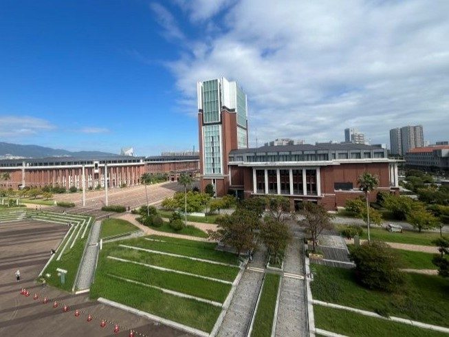 神戸学院大学様